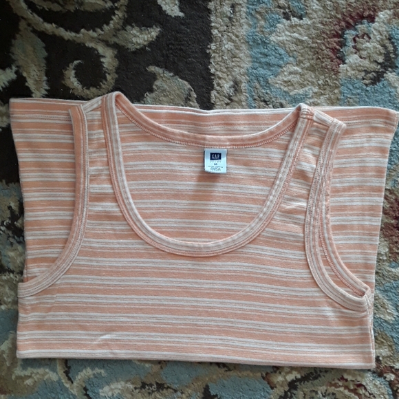 GAP factory store tank top - Picture 6 of 6